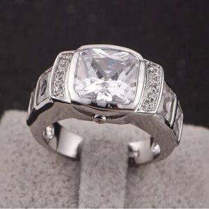 Mens Stamped 18K White Gold 7CT White Topaz Radiant Cut Gemstone Ring